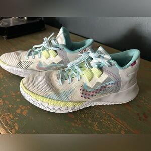 Nike Kyrie Flytrap 5 Basketball CZ4100-102 Men’s Shoes Size 7.5